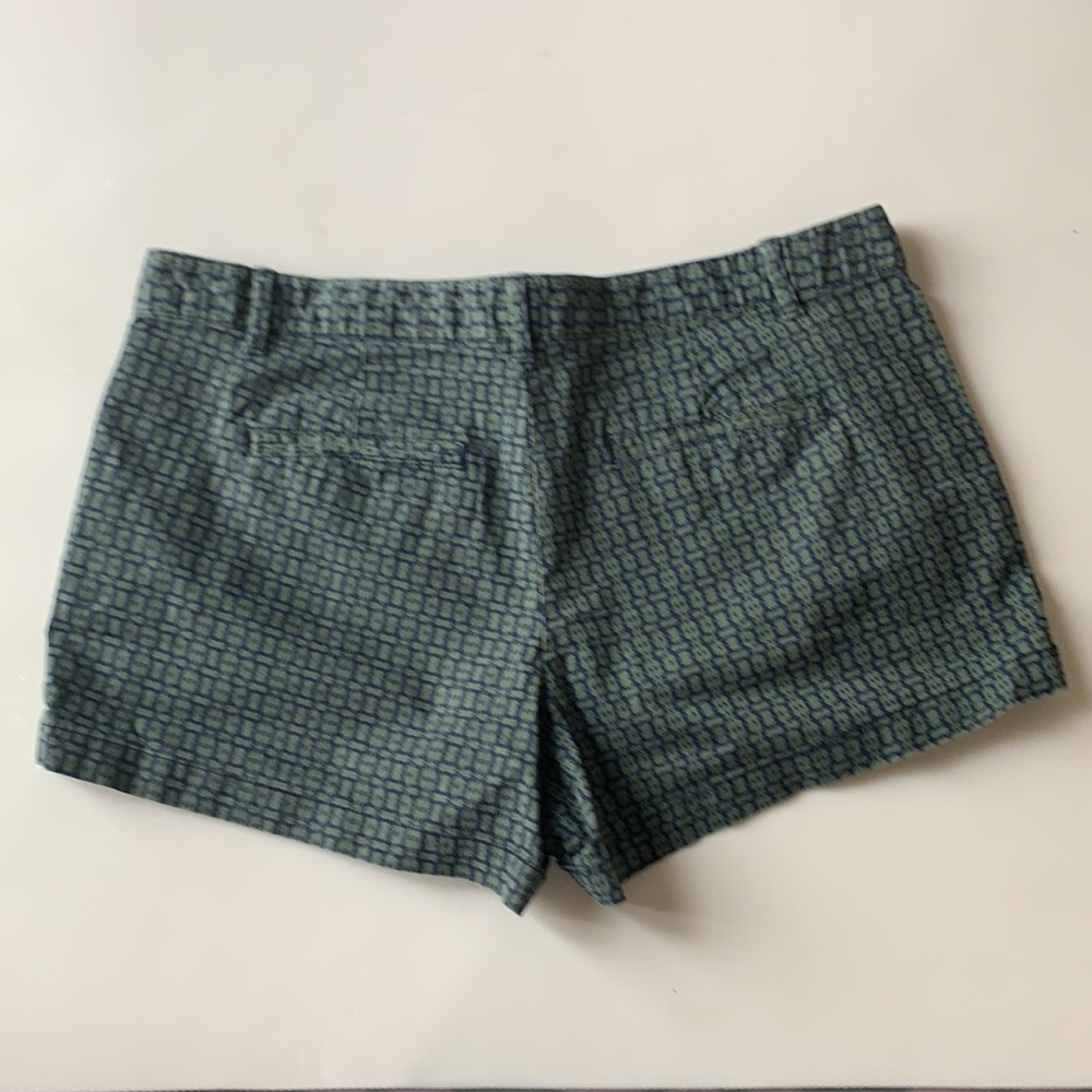 Gap Olive Patterned Summer Shorts - image 3